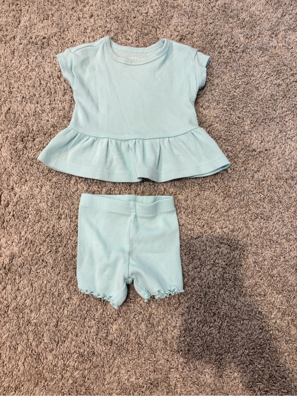 Bundle of Baby Girl Sets - Picture 6 of 8